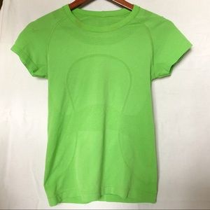 Lululemon swiftly tech short sleeve top
